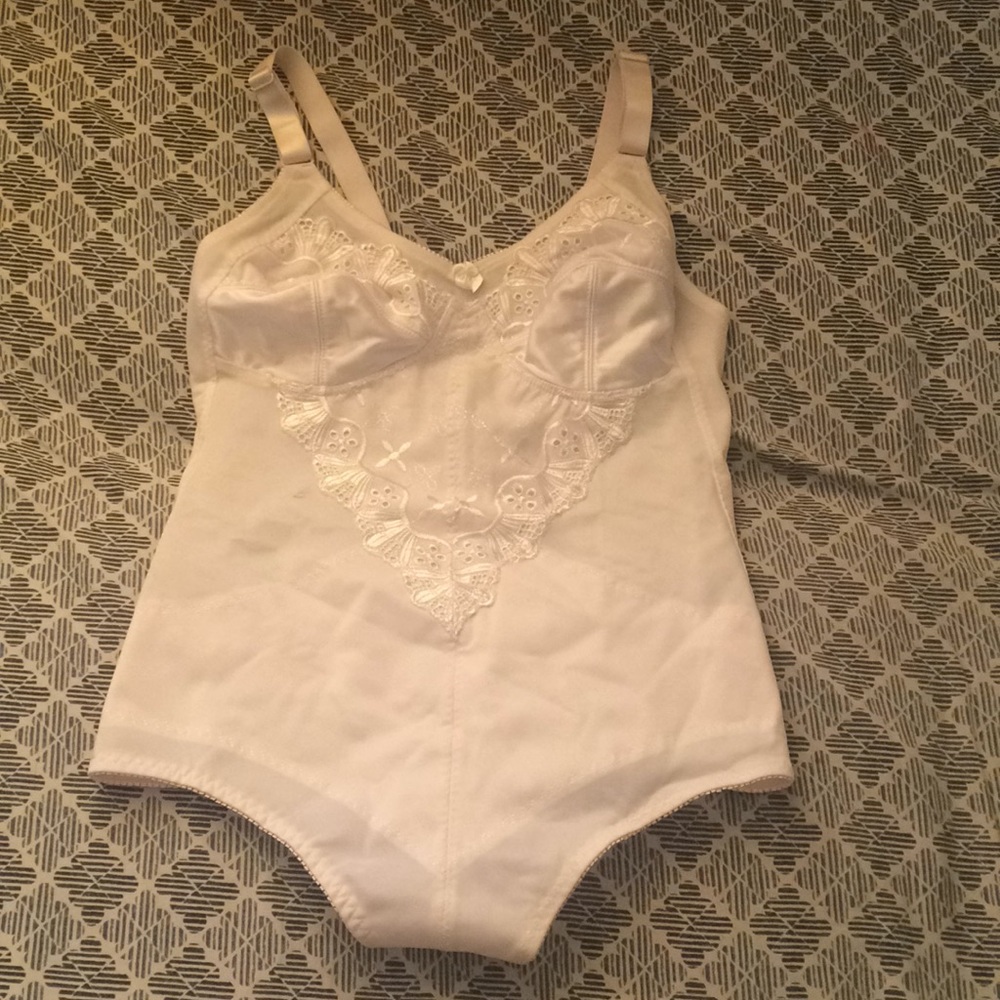 White Body Shaper